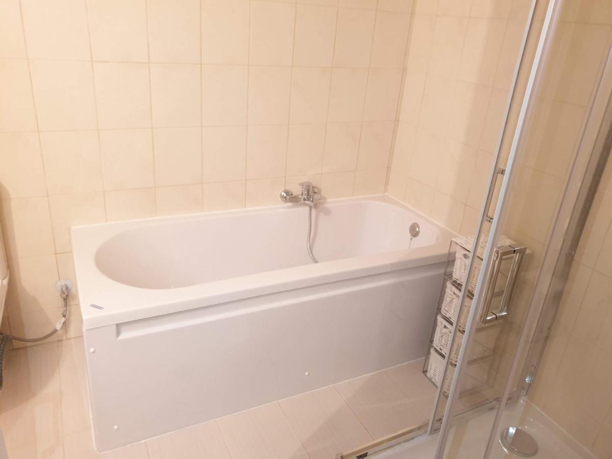 Lemesou Apartments باترا المظهر الخارجي الصورة